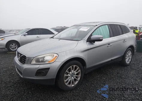 2010 Volvo Xc60 T6/T6 R-Design z USA, uszkodzony, nr VIN YV4992DZ6A2095944